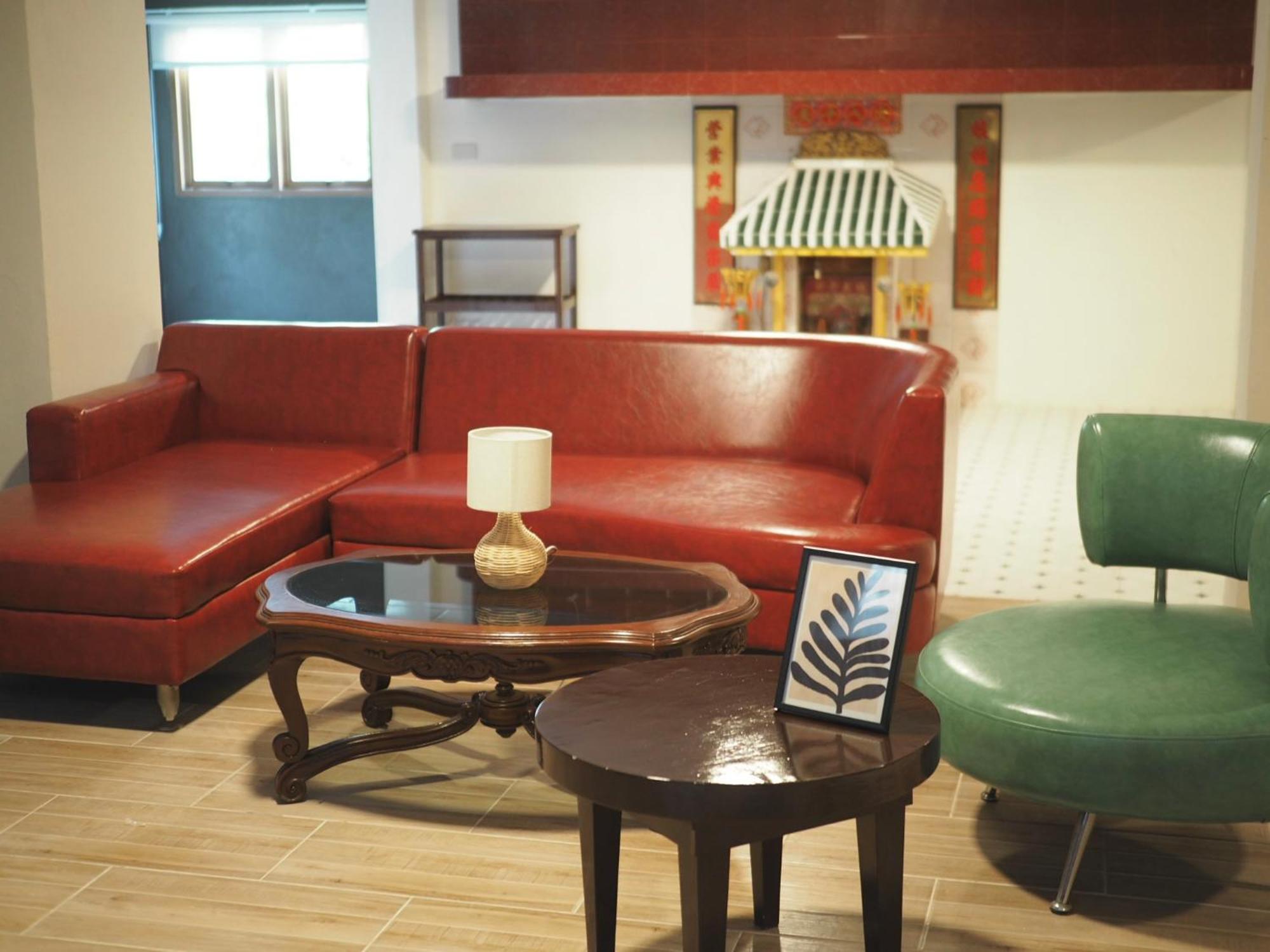 Krung Tone Hostel Bangkok Exterior photo